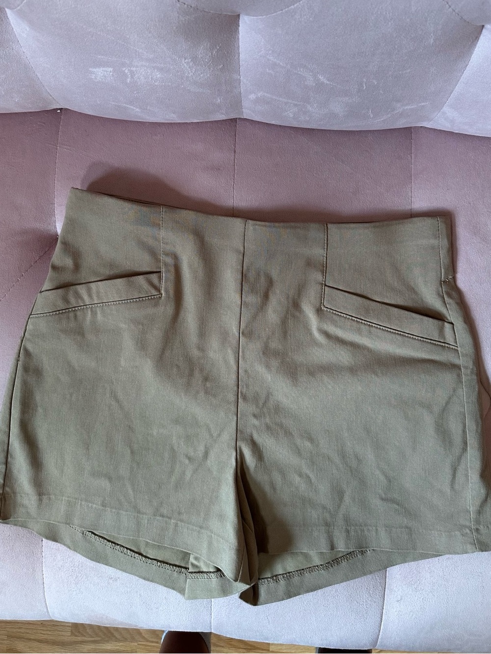 Khaki shorts size M